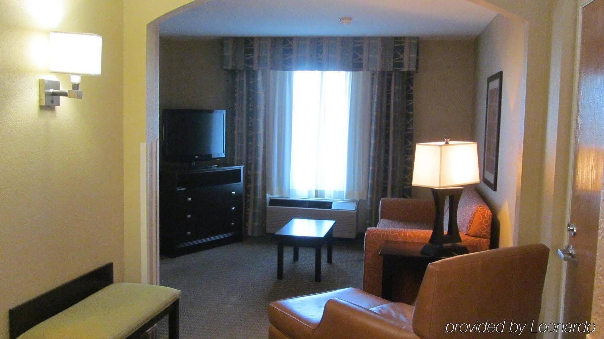 Holiday Inn Express Hotel & Suites Lexington By Ihg Ngoại thất bức ảnh