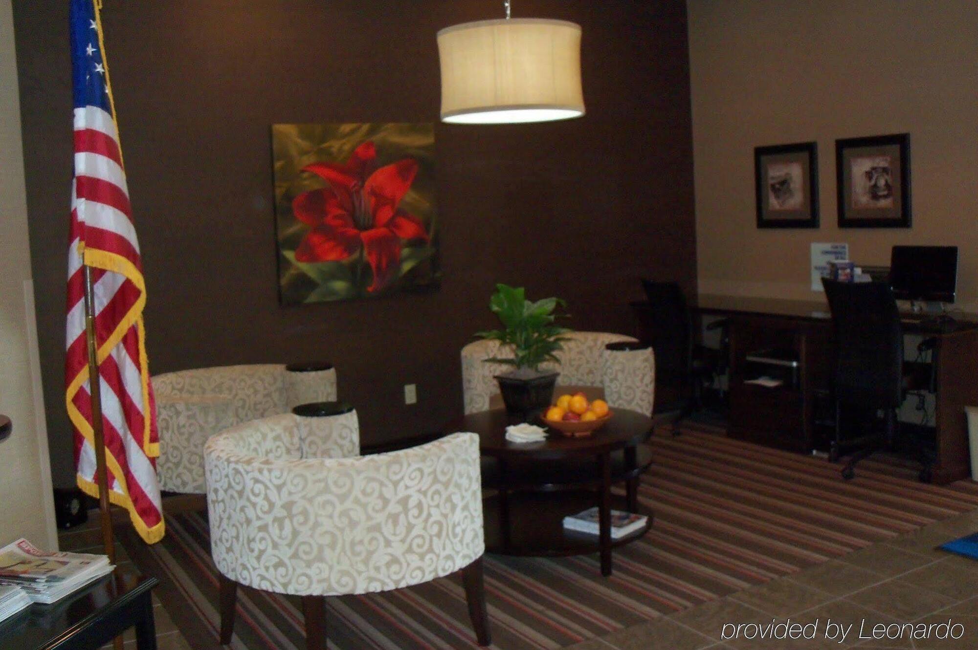 Holiday Inn Express Hotel & Suites Lexington By Ihg Ngoại thất bức ảnh